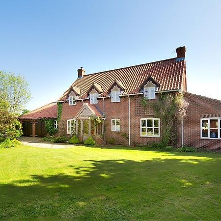 Wyvern Farm Garvestone Exterior photo