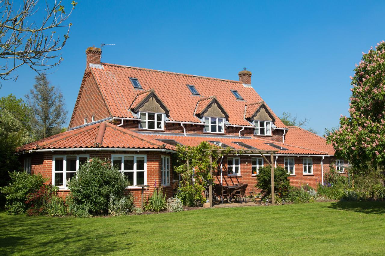 Wyvern Farm Garvestone Exterior photo
